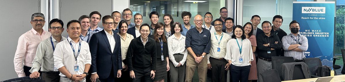Twice per year the NAVBLUE’s customer-facing teams gather to review objectives, align strategies, and above all, share knowledge. This week was the time for our CCO to visit Singapore and meet our whole APAC team! 2 days full of strategic thinking and forward-looking ideas👇