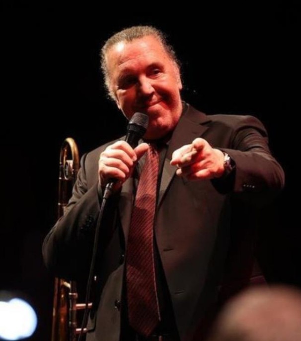 📣Konser 🎵

Fatih Erkoç 

 📌MEB Şura Salonu
📅26 ocak cuma
🕛 20:00
🎟290