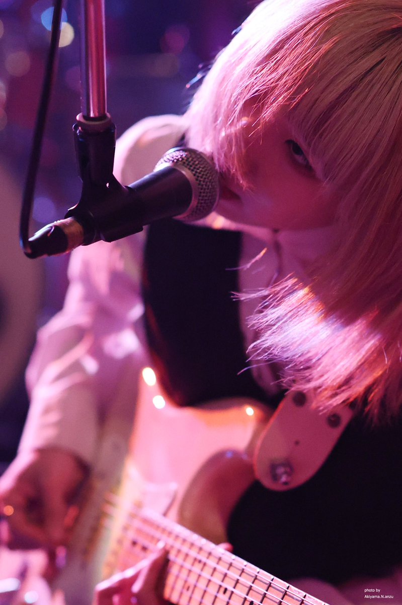 THE3MAICHANG's tweet photo. なんというか、孤独と生きる者にしか出せないもの全てが詰まっている

photo by 秋山典子 @pkpkppk https://t.co/uKuExYSlUD