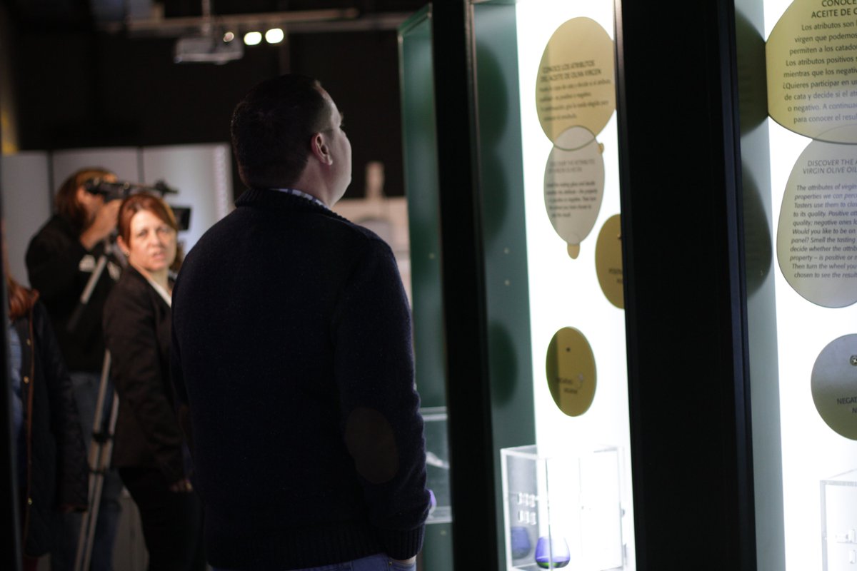 Prepárate para tocar y experimentar en Terra Oleum. Descubre juegos interactivos diseñados con tecnología avanzada. ¡Un museo para disfrutar de forma activa! 🎮🌿

💻 terraoleum.es
📩 info@terraoleum.es
📞 953 274 976