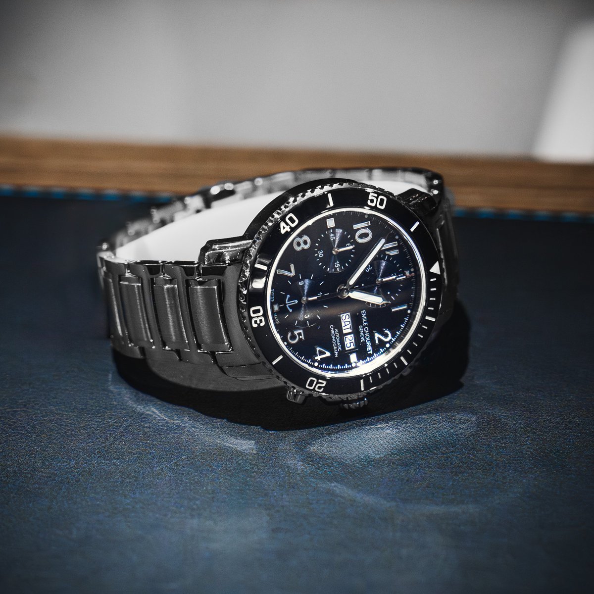 The Challenger Deep seamlessly blends the essential functions of a diver's watch with one of the most sought-after complications in timekeeping: the chronograph.