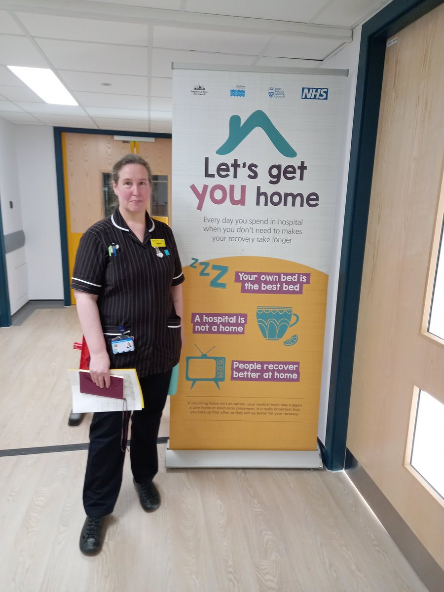 My privilege to visit our Crawley Wards with Matron Thersa this morning. Seeing and hearing about the amazing work our teams do day in and day out supporting patients to get home safely. @TheFitton @scft_ICUrehab