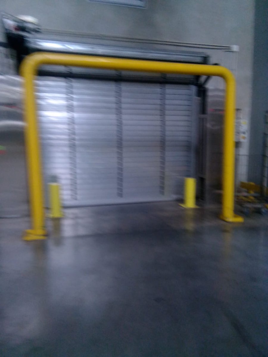 AgedVint's tweet photo. #PicknPay &amp; #RSCconsultingservices  holding workers hostage, they locked them inside the DC at East Port due workers fighting for their  rights.
#PicknPaYMustfall
#RSCconsultingservices https://t.co/PAvjqqlMQJ