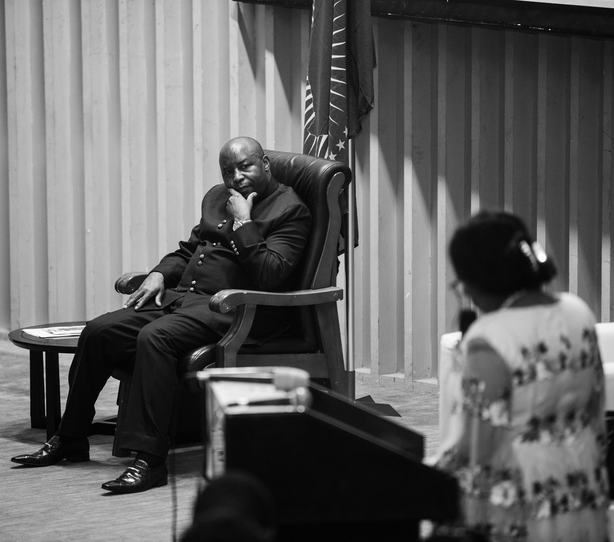 SpecialeYelu's tweet photo. Conférence-échange sur l’agenda 2250 avec S.E.M le Président du Burundi Evarist NDAYISIMIYE qui a rencontré la jeunesse congolaise en sa qualité de champion de l’U.A de l’agenda Jeunesse, Paix et Sécurité
#fatshipresident #fatshibéton #2250 #paixetsecurité #chantalyelumulop https://t.co/mKe7GRU7ml