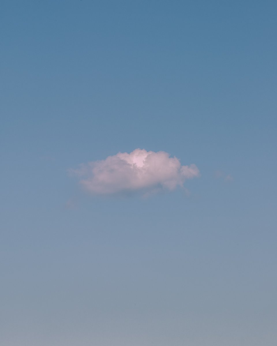 lonecloud_jp's tweet photo. No.169
#cloud #clouds #wolken #nube #nuage #nuvem #nuvola #облако #cloudphotography #cloudscape #cloudpics #cloudchaser #云 #雲 #구름 #雲が好き #雲が好きな人と繋がりたい
https://t.co/vvGWY072ik
© 2024 lonecloud https://t.co/GSfnVMbJhT