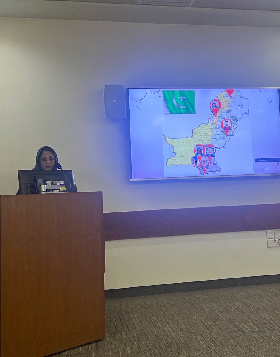 SidrahNausheen's tweet photo. Symposium on cervical cancer in AKUH. Dr Aliya and team are doing an exemplary work by training fellows from all over Pakistan. Trained oncologists is the need of time in fight against cancer @AKUGlobal https://t.co/81SfoQAGo3
