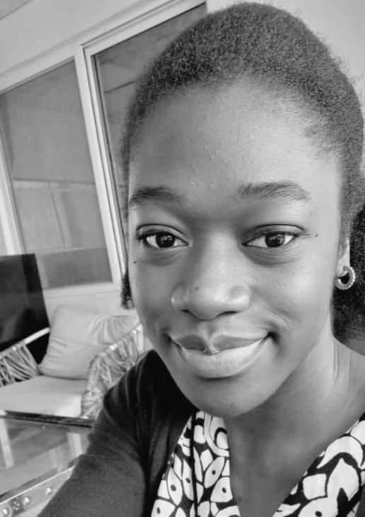 Il y a 7 ans, j'ai décidé d'arrêter de mettre des mèches afin de réduire la quantité de déchet plastique que je produisais.

Ceux qui ont le privilège de savoir ont le devoir d'agir.

#StopPollutionplastique 🌱