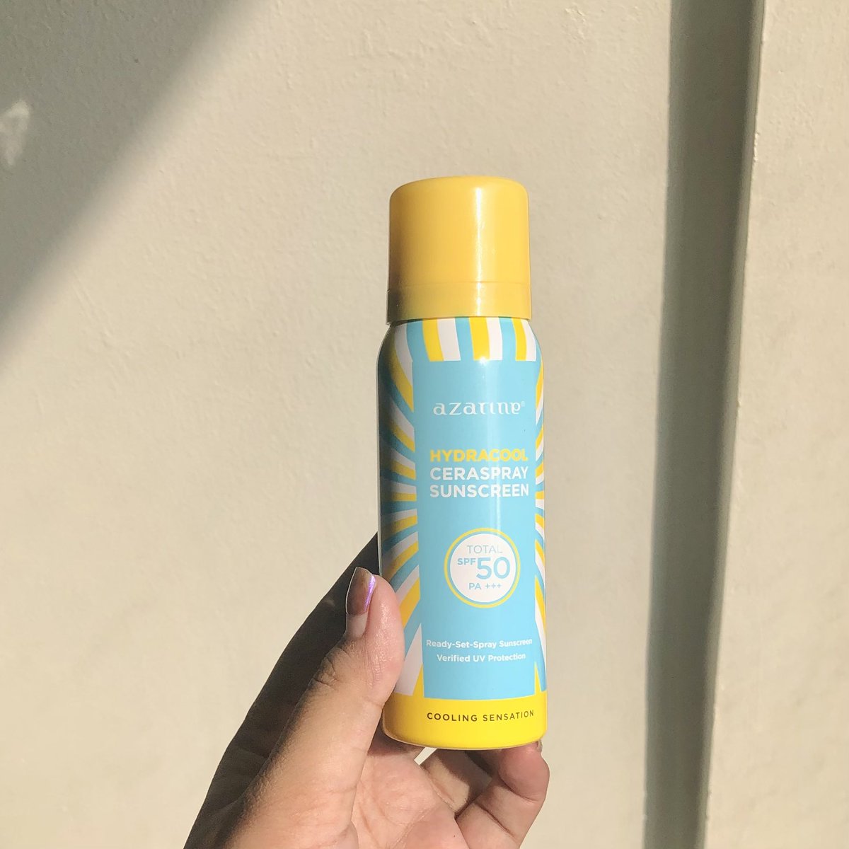 Ijaaks's tweet image. Gausah ngadi-ngadi ya alasan ribet reapply sunscreen karna sayang make up?! 😡🫵

WAJIB KAMU BELI  BIAR SAT-SET DAN GA GESER MAKEUP SAMSEK 

REAPPLY CUMA 15DETIK DOANG 
#EffortlessProtection