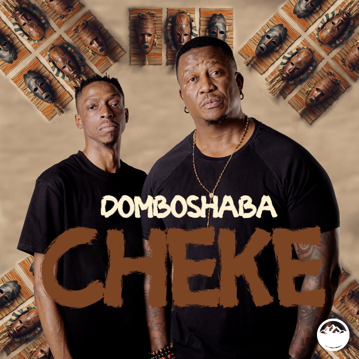 Mixologist_DJ's tweet photo. @Vokzman @domboshabaduo #CHEKE
https://t.co/vaXFjsRnJI https://t.co/lBlJSogbge