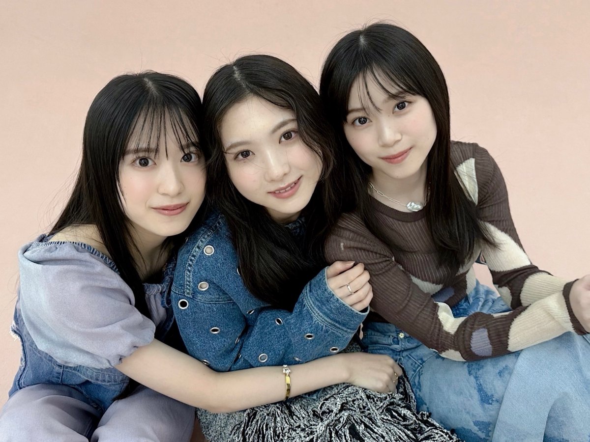 ⋱ 3月号発売まであと𝟲日🍓 ⋰ 裏表紙を・・・ #櫻坂46 @sakurazaka46