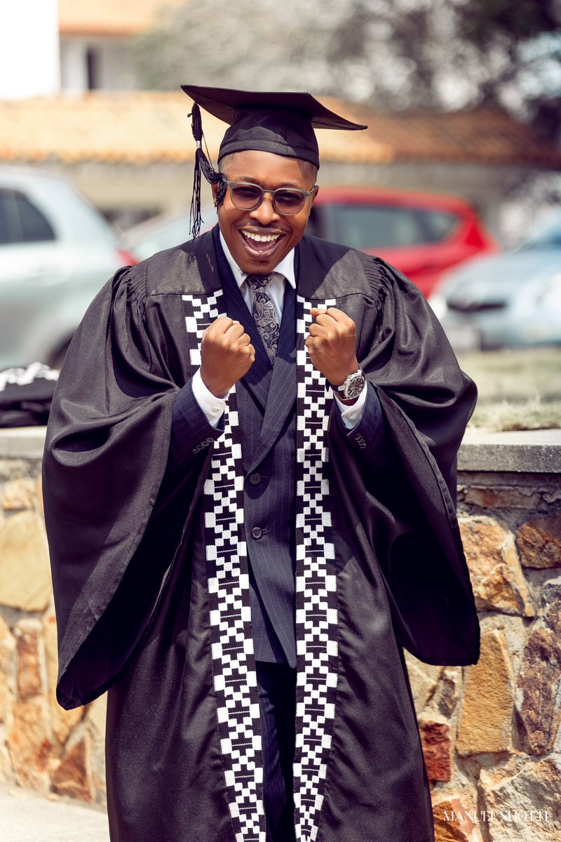 korleypeniel's tweet photo. Just graduated with my MBA from University of Ghana! 

Overcame sleepless nights, endless coffee, and lots of reading. 

Big thanks to my family, friends, and coffee for the support. Excited for what's next! Remember, if I can do it, so can you.

 #MBA #UniversityOfGhana https://t.co/3CGl1oc78N