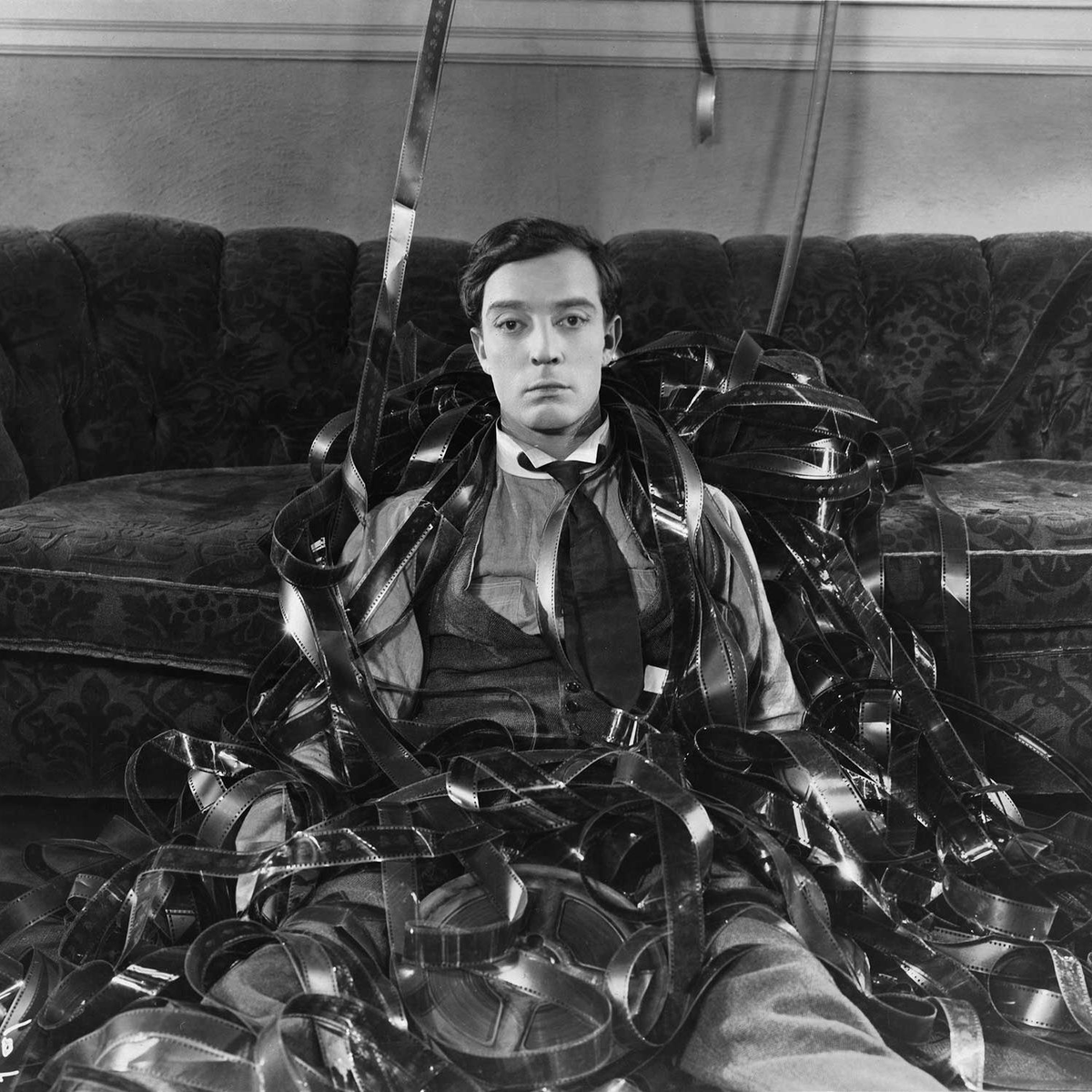 Casino de Vic (@casino_vic) on Twitter photo Comencem un cicle de cinema clà ssic en col·laboració amb el <a href="/cineclubvic/">Cineclub Vic</a>: El Projeccionista!
Durant les tardes de diumenge la Sala Modernista es converteix en l’espai perfecte per (re)veure aquells tĂtols que ja no tenen cabuda ni a la televisiĂł ni a les plataformes digitals. Comencem un cicle de cinema clĂ ssic en col·laboraciĂł amb el <a href="/cineclubvic/">Cineclub Vic</a>: El Projeccionista!
Durant les tardes de diumenge la Sala Modernista es converteix en l’espai perfecte per (re)veure aquells tĂtols que ja no tenen cabuda ni a la televisiĂł ni a les plataformes digitals.