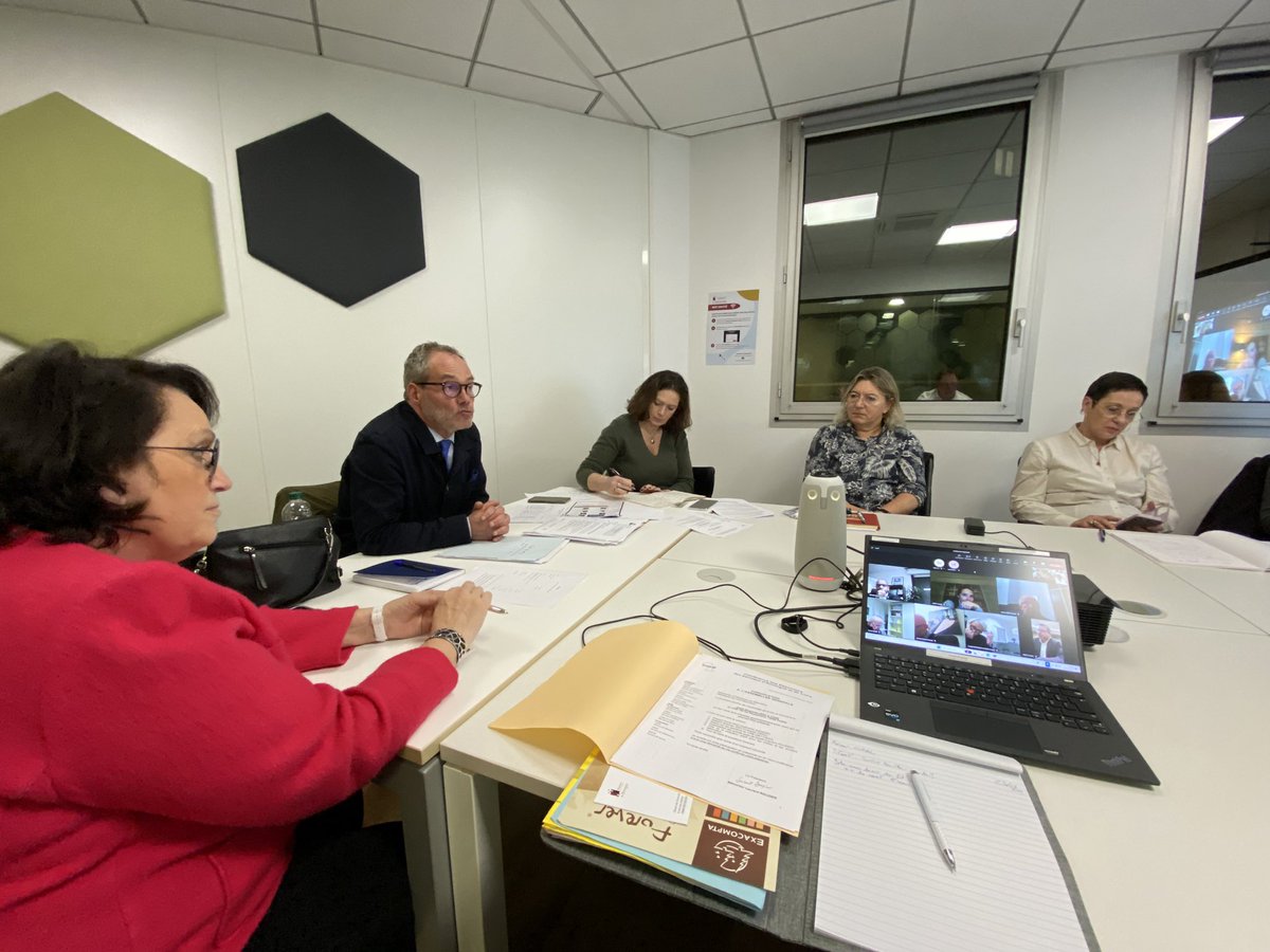 Ordre des Avocats Bourges tweet media