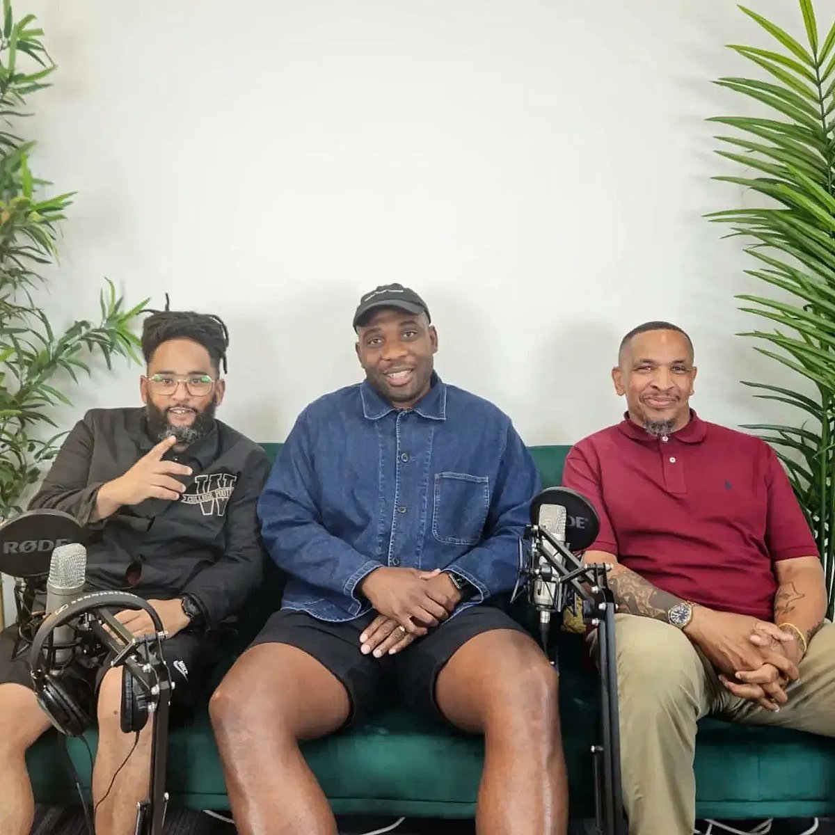 cmurraylive's tweet photo. 04.02.24: LOADING 

We got my dear friend and beloved brother @BCWLindsay for the first episode of Season 3. 

During this episode we have great dialogue with the @PowerTheFightUK founder whilst having a few good laughs. 

Must watch! 

Race | Culture | Therapy https://t.co/GjFwaVArCr