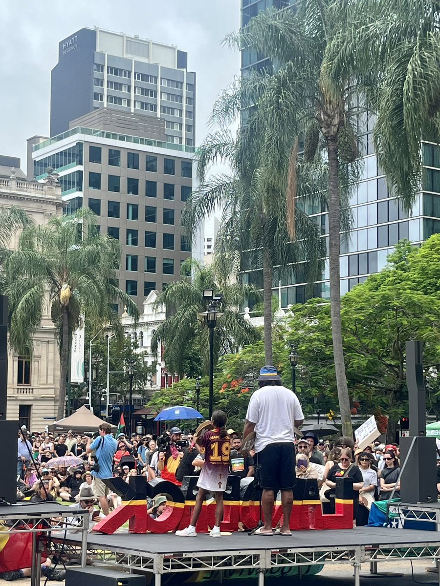 Meanjin/ Magandjin mob showing up ✊🏾🖤💛❤️💚🖤💙🤍🇵🇸🇵🇸🇵🇸