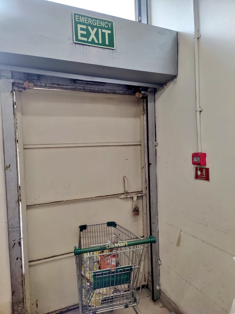 dodaankit1's tweet photo. #SECURE AND RE CHECK ALL EMERGENCY EXITS FOR BETTER EVACUATION .
#DMART#RELIANCE FRESH
#AVENUESUPERMART#AAJTAK
#ABPNEWS#INDIA NEWS https://t.co/usld5SqGtL