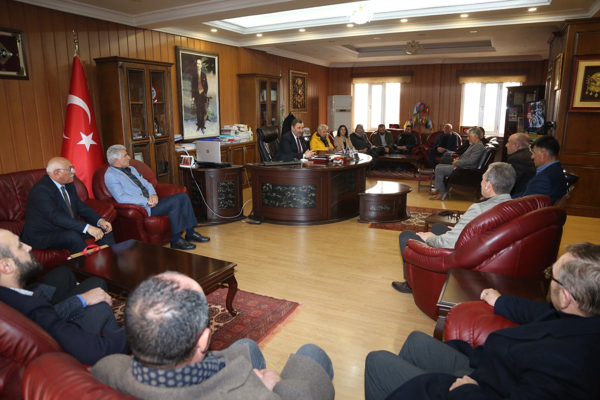 Gümüşhane Dernekler Federasyonu Başkanı Sayın Hamdi Arslan, Etimesgut Gümüşhaneliler Dernek Başkanı Sayın Ayhan Şahin ile yönetimlerine nazik ziyaretleri ve destekleri için teşekkür ediyor, Gümüşhaneli hemşehrilerimize selamlarımı gönderiyorum.

#etimesguttaistikrar