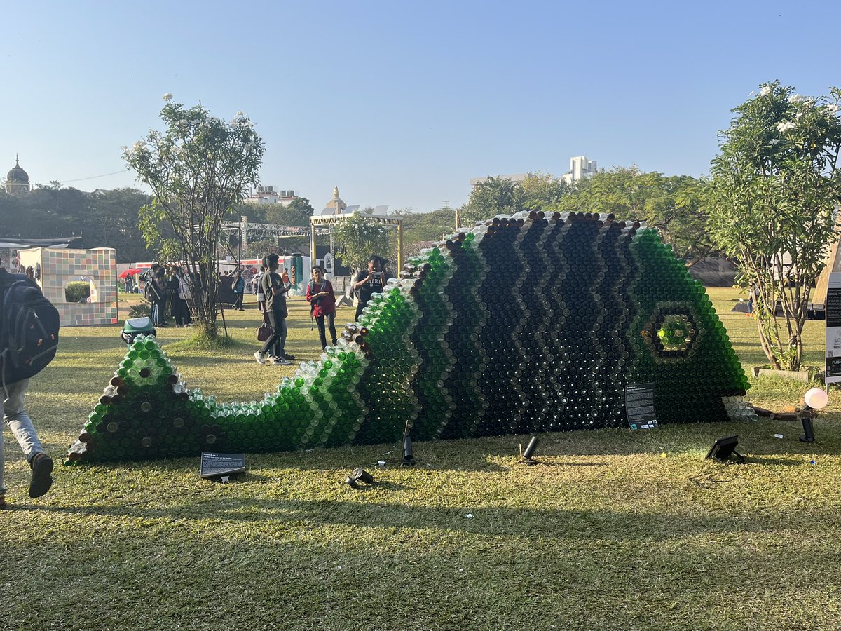 safaibank's tweet image. Kala Ghoda Art Festival has a plastic waste and recycling theme this year. Besides all the displays and general roaming around is fun.

#kgaf #mumbai
