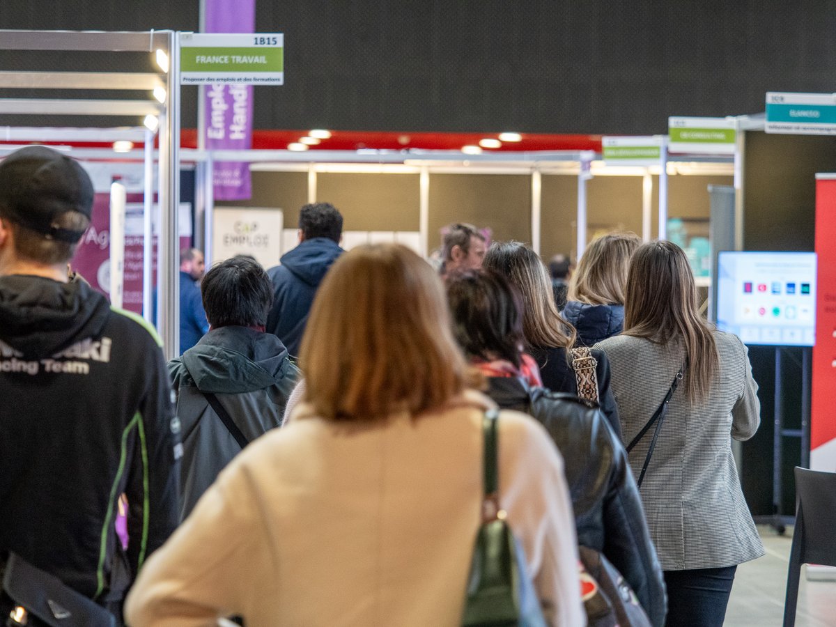 Le Salon Formation Emploi - Alsace vient d'ouvrir ses portes. 
Bienvenue à tous nos visiteurs, ici commence votre avenir professionnel, scolaire ou entrepreneurial. Téléchargez votre invitation gratuite : sfe-alsace.com
#SFEAlsace #emploi #orientation #formation #colmar