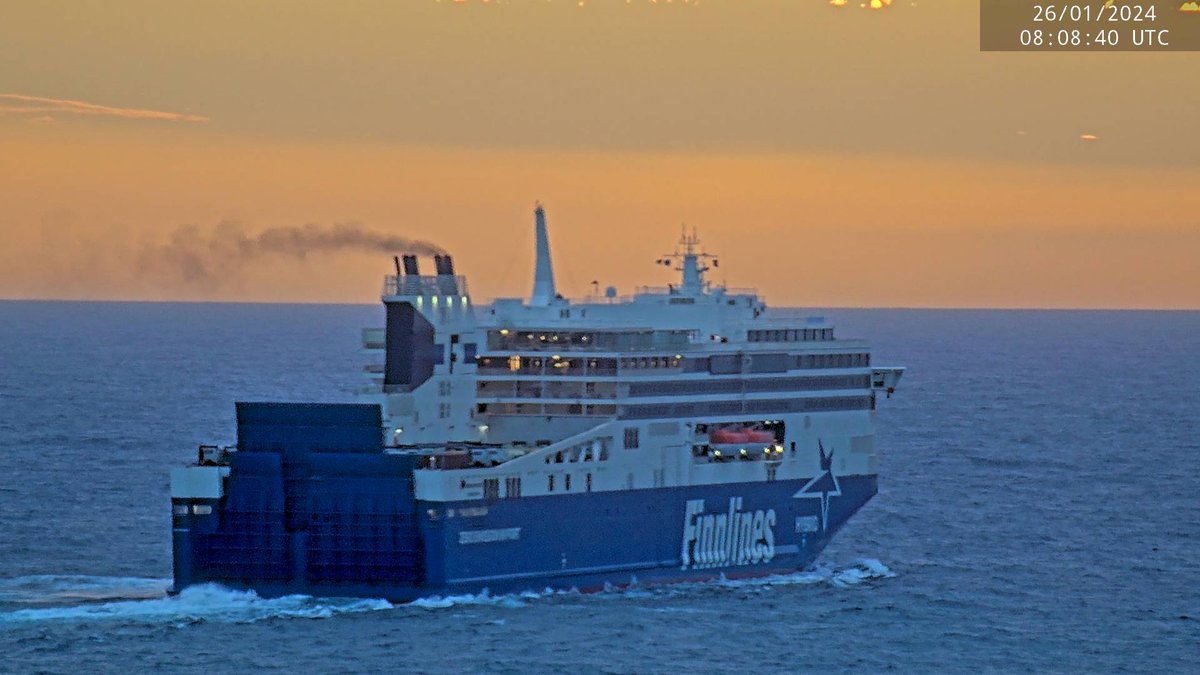 WingcamLive's tweet photo. Esta mañana ha zarpado desde @LasPalmasPorts Las Palmas de Gran Canaria, el "FINNCANOPUS". Síguenos en directo en https://t.co/5RS8iEtdOX (libre uso de imágenes nombrando la fuente, gracias) #vessel #Finncanopus #ship #maritime #LaLuzPort #Wingcam https://t.co/msNJDNVAPG