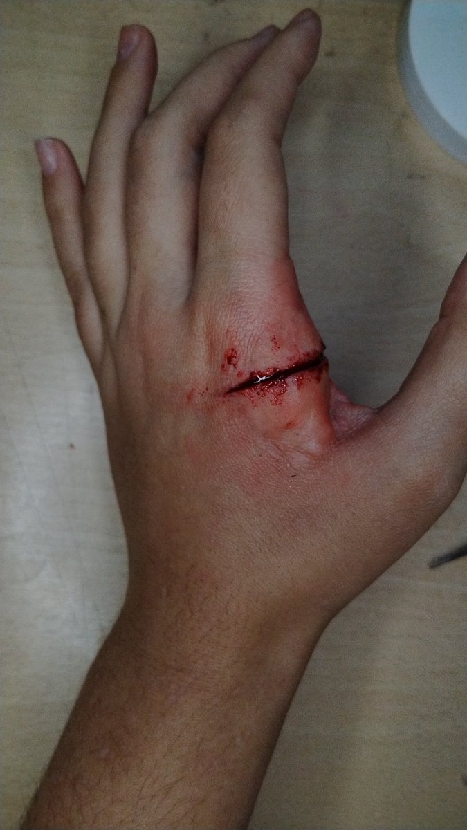 ❗FAKE MAKEUP❗
•
•
•
#sfx #sfxmakeup #Cinema #art #artist #special #specialeffects #fx #makeup #fake #wound #Blood  #fakemakeup