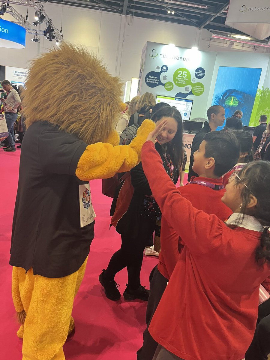 StephC0908's tweet photo. Come and see us stand SJ69 @Bett_show the team at #lionpathways are looking forward to talking to you about the amazing primary curriculum they have developed! @LionAcTrust @AaronLionLearn https://t.co/k6sIkvzWTO