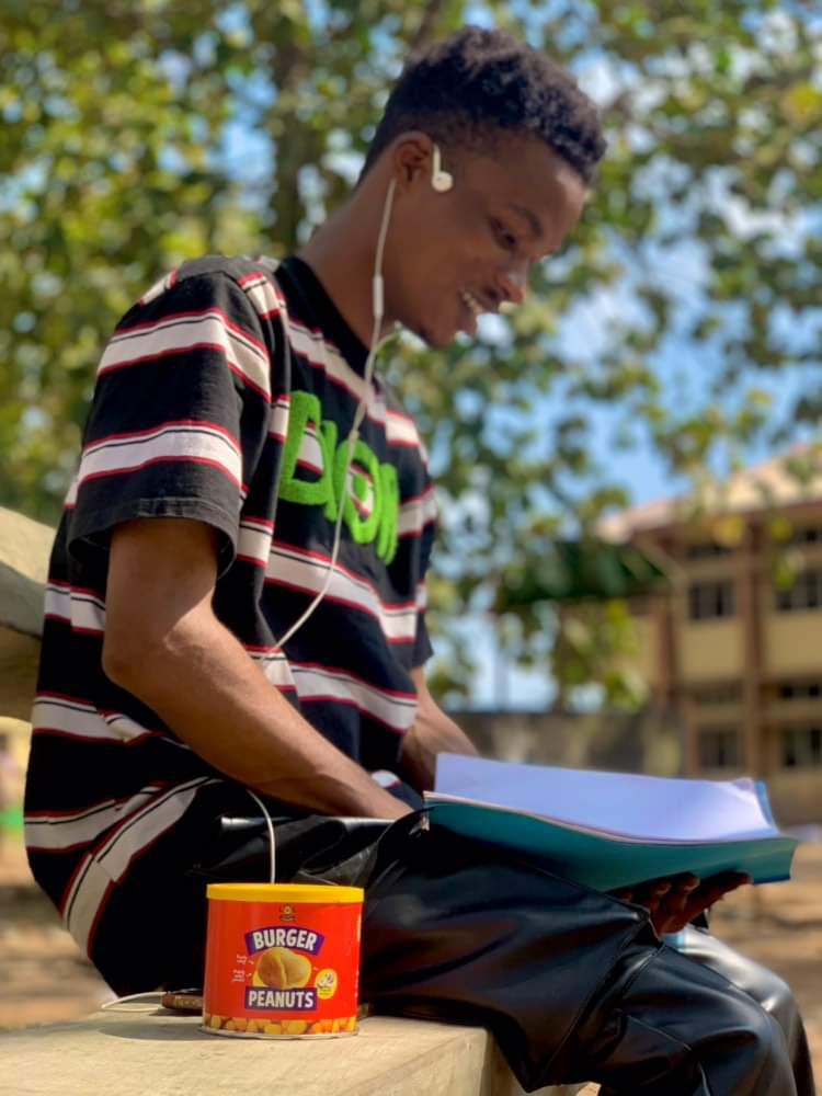 mr_ekpa's tweet photo. Make the most of your weekend with the best snacks by your side. 
🥰

#MrEkpa #Groundnuts #BurgerPeanut #NigeriasGroundnutKing #Peanuts #Peanut #BurgerPeanut #NigeriasGroundnutKing https://t.co/27tDBT04D2
