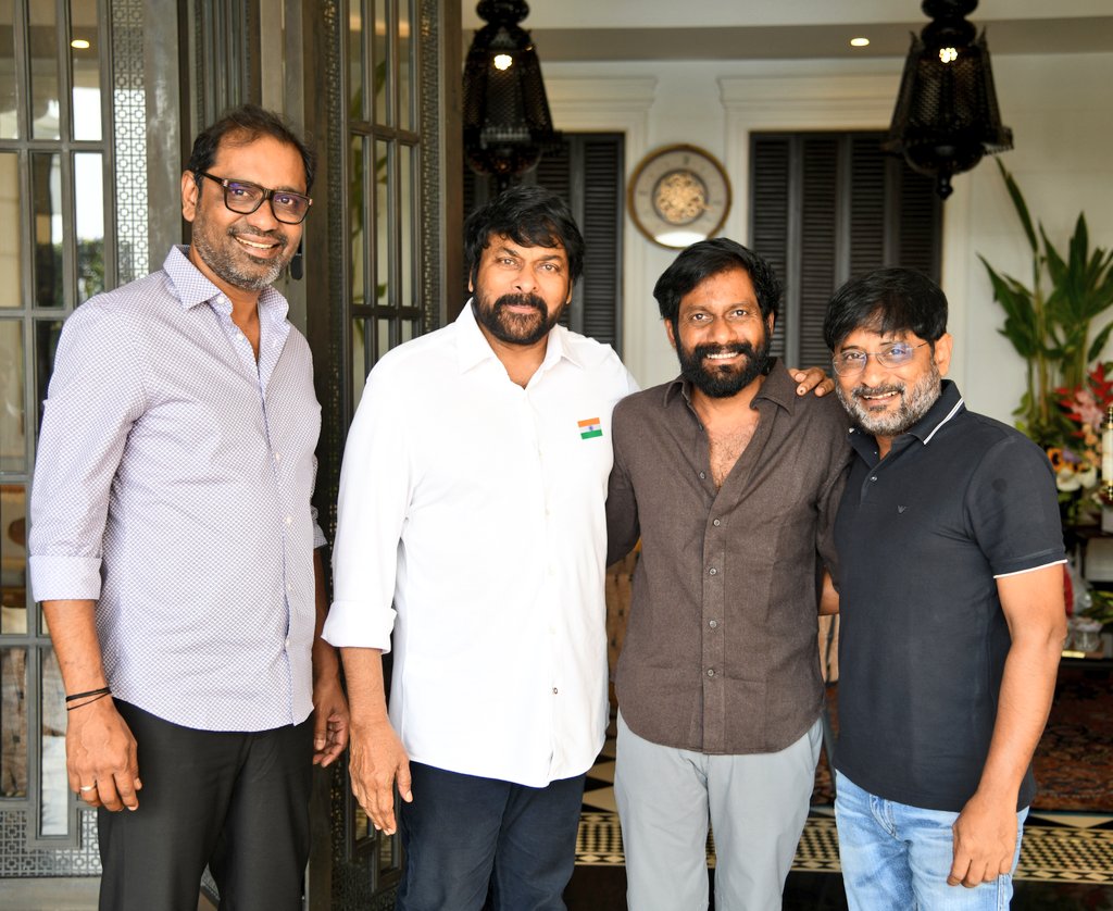 Our producer #VenkataSatishKilaru garu & Director @BuchiBabuSana garu along with @MythriOfficial producer #RaviShankar garu met 'Padma Vibhushan' @KChiruTweets Garu to congratulate him on the prestigious award and convey wishes on behalf of Team #RC16 ❤️‍🔥