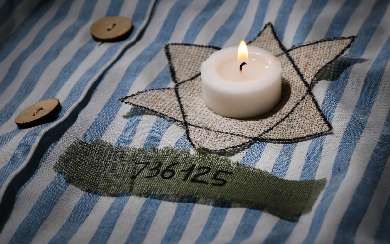 telepaceverona's tweet photo. Nella #GiornatadellaMemoria #Telepace propone:
ore 10.30, 15.00 19.30, 22.00 VIAGGIO DELLA MEMORIA alla scoperta del ghetto e Sinagoga di Verona
ore 20.30 Intervista a FRANCESCO COMINA autore de “LA LAMA E LA CROCE” memorie di cattolici che si opposero a Hitler https://t.co/ChZH1LCLxu