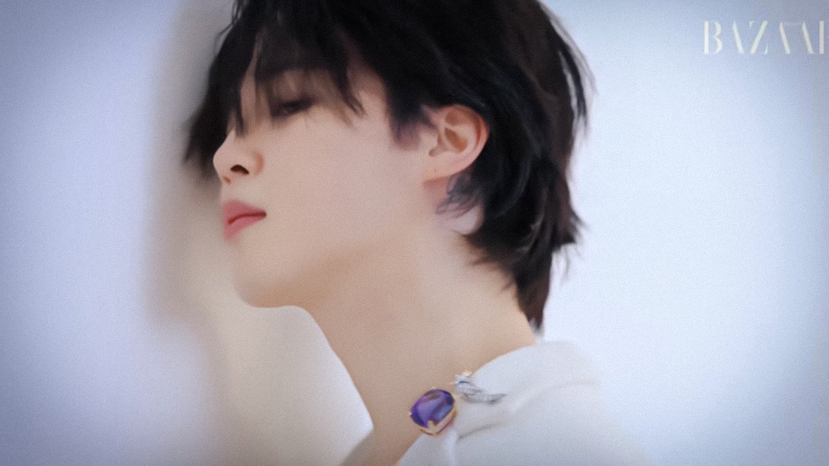 JIMIN IS SO BEAUTIFUL