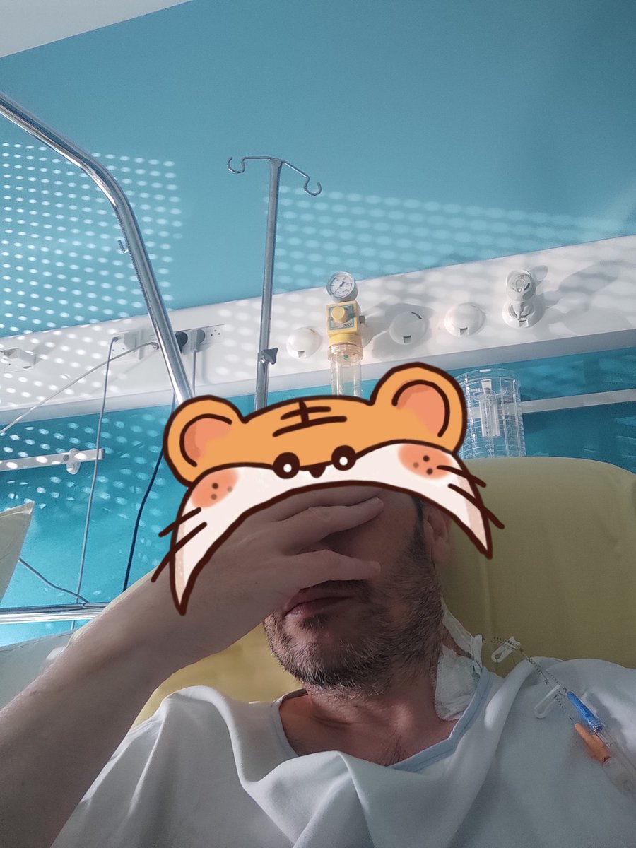 Hello tout le monde 
Je vous souhaite mes meilleurs voeux pour 2024 ...desoler de ne pas avoir repondu a vos dm je suis hospitalisé depuis le 11 octobre, j'ai eu de gros souci de santé 🤦🥵...ca rentre dans l'ordre doucement je serait bientot de retour...je vous oublie pas 🤜🤛