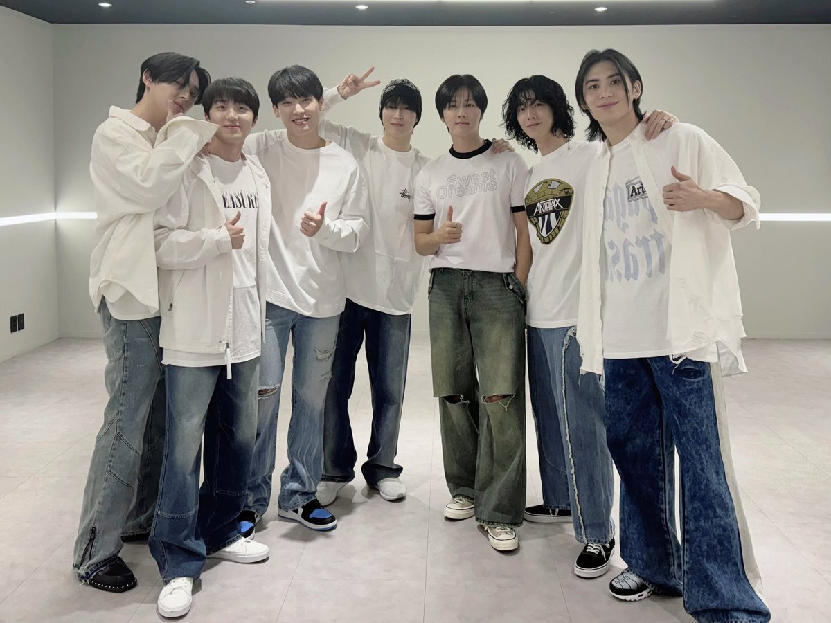 SF9_FANCLUB's tweet photo. [📸] '비보라 (BIBORA)' (Special Ver.)

#SF9 #에스에프나인 #Sequence #비보라 #BIBORA https://t.co/xXskLCSqfw