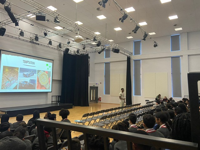 gorse_ruth's tweet photo. 📢All students will meet inspirational speaker Hermen Dange today. He is an ex-inmate who's now focusing on inspiring a new generation by using his story as a guide to help others make better choices than he made. #wisechoices #PSHE #shapingcharacter #futures https://t.co/vINnC9iT0a