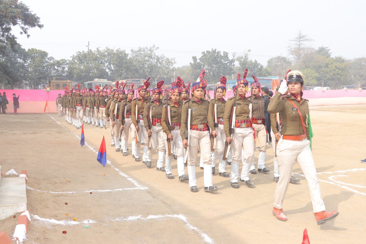 आज दिनांक-26.01.24 को पुलिस अधीक्षक, जहानाबाद के द्वारा पुलिस केंद्र, जहानाबाद में झंडोतोलन किया गया एवं परेड की सलामी ली गई।
<a href="/bihar_police/">Bihar Police</a> 
<a href="/IPRD_Bihar/">elon musk</a> 
<a href="/BiharHomeDept/">Home Department, GoB</a>