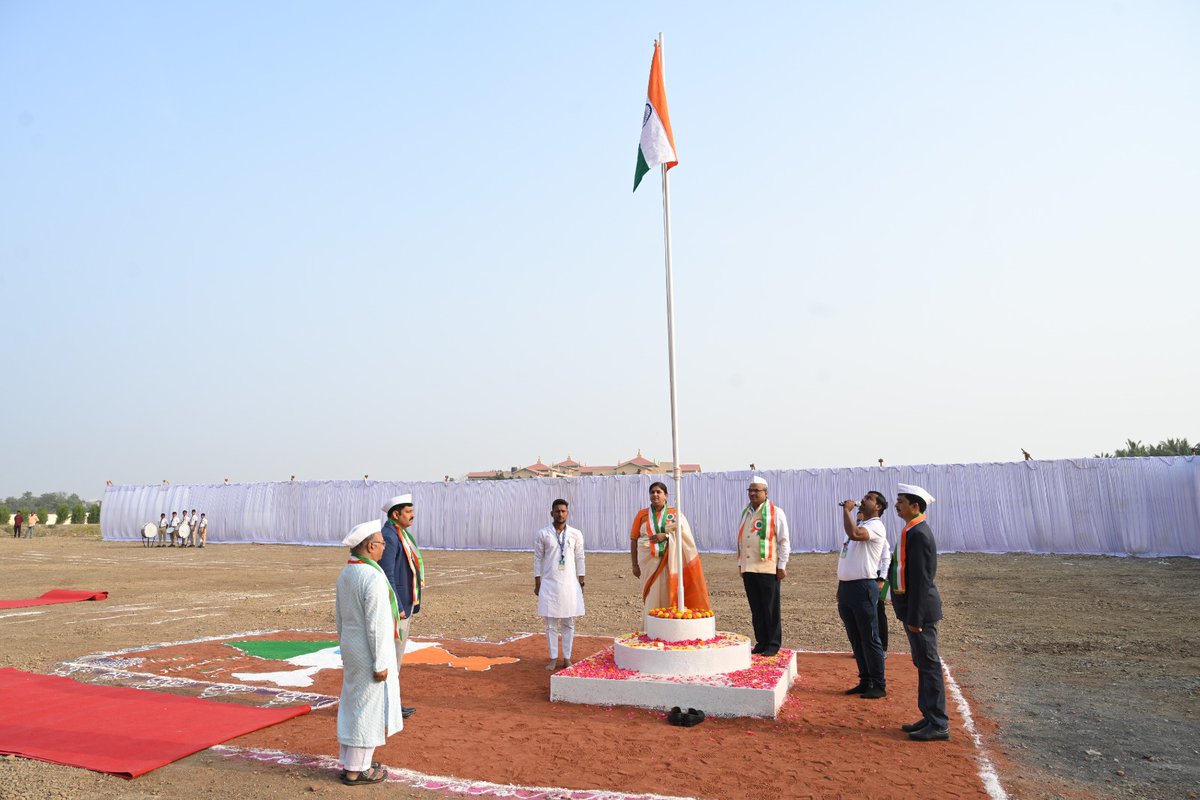 mitvishwaprayag's tweet photo. Capturing the vibrant spirit of Republic Day celebrations at MIT Vishwaprayag University, Solapur. A day filled with pride, unity & joy as we commemorate the essence of our nation.
#mitvpu #HappyRepublicDay #RepublicDay #republicday2024 #republicdayindia https://t.co/nPWmWOoXPI