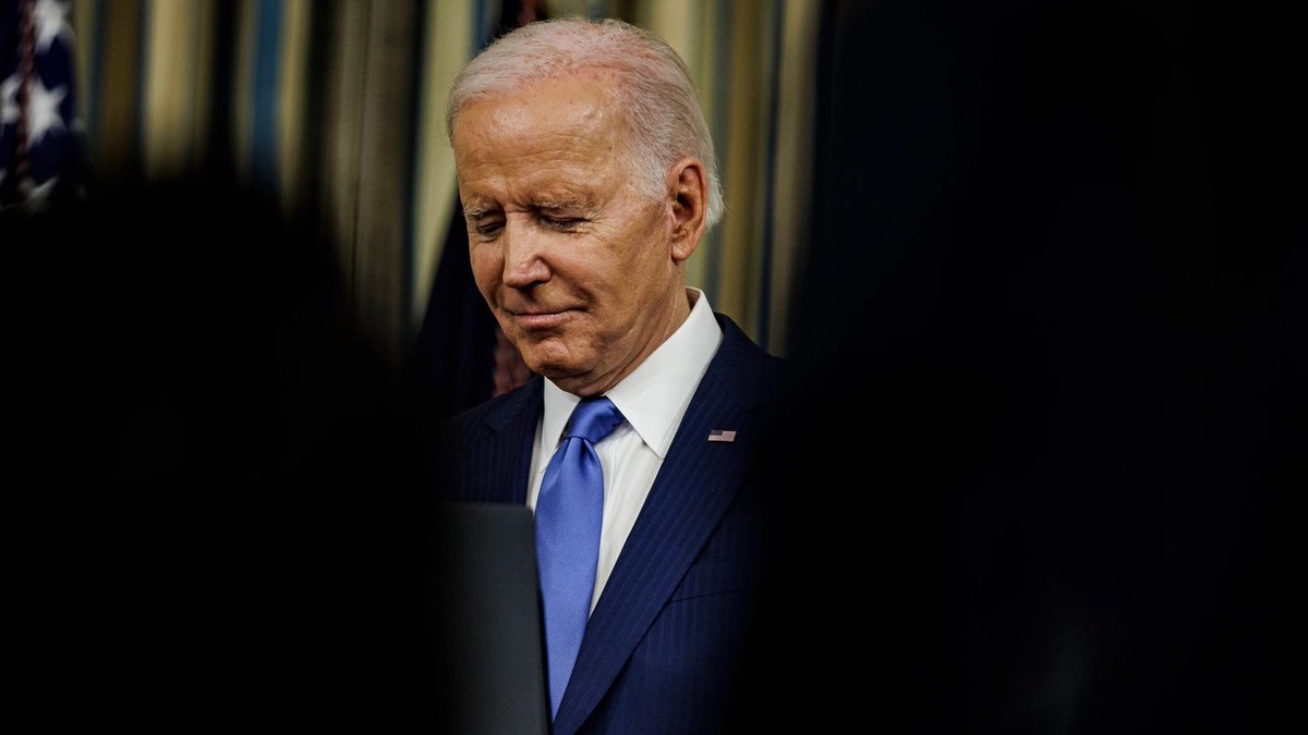 US national debt reaches new all-time high of $34.1 trillion.