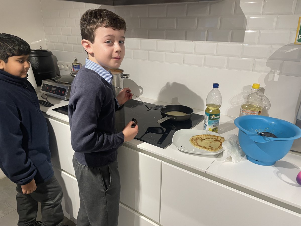 BJAB_French's tweet photo. Bon appétit #BJABFrench #Year6 https://t.co/k6y3bT23V2