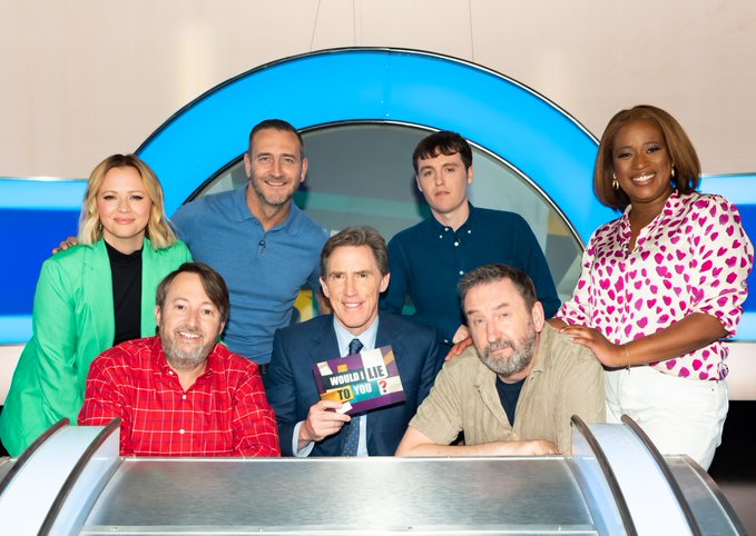 Another brand new @WILTY_TV is on @BBCOne at 8pm today, featuring @KimberleyJWalsh, @Mellor76, @CharleneWhite and Sam Campbell. Below is a picture of us all looking at a photographer - and it turned out, he had his camera with him!