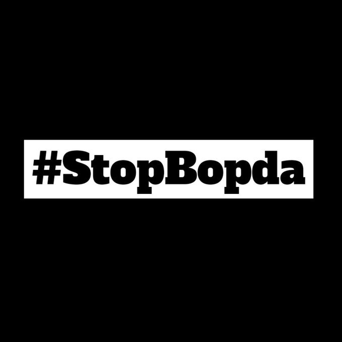 Ladinstar's tweet photo. Indignation totale devant ceux qui tentent de justifier les actes abominables dont Bopda est accusé : viols, agressions sexuelles, menaces, kidnapping, etc...
Aucune excuse ne saurait justifier de tels actes. 
L'urgence est qu'il réponde de ses actes.
#StopBopda https://t.co/6RcN9H4QGS