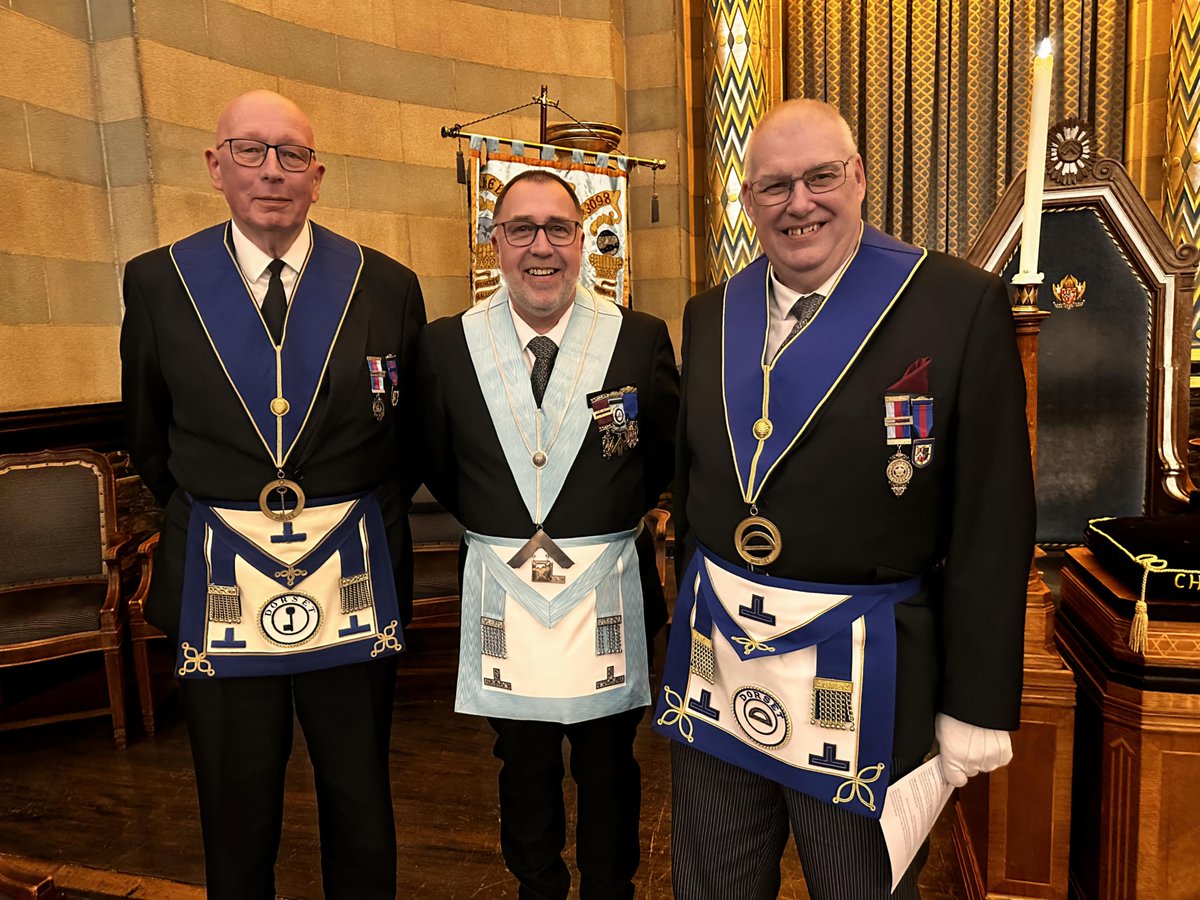 Rick from Vindelis Lodge No. 7873 and Chelsea Lodge No. 3098 took two well-known Dorset Freemasons to visit Chelsea Lodge at the United Grand Lodge of England.
They witnessed a fantastic 3rd degree followed by a very amusing and entertaining festive board.
facebook.com/dorsetfreemaso…