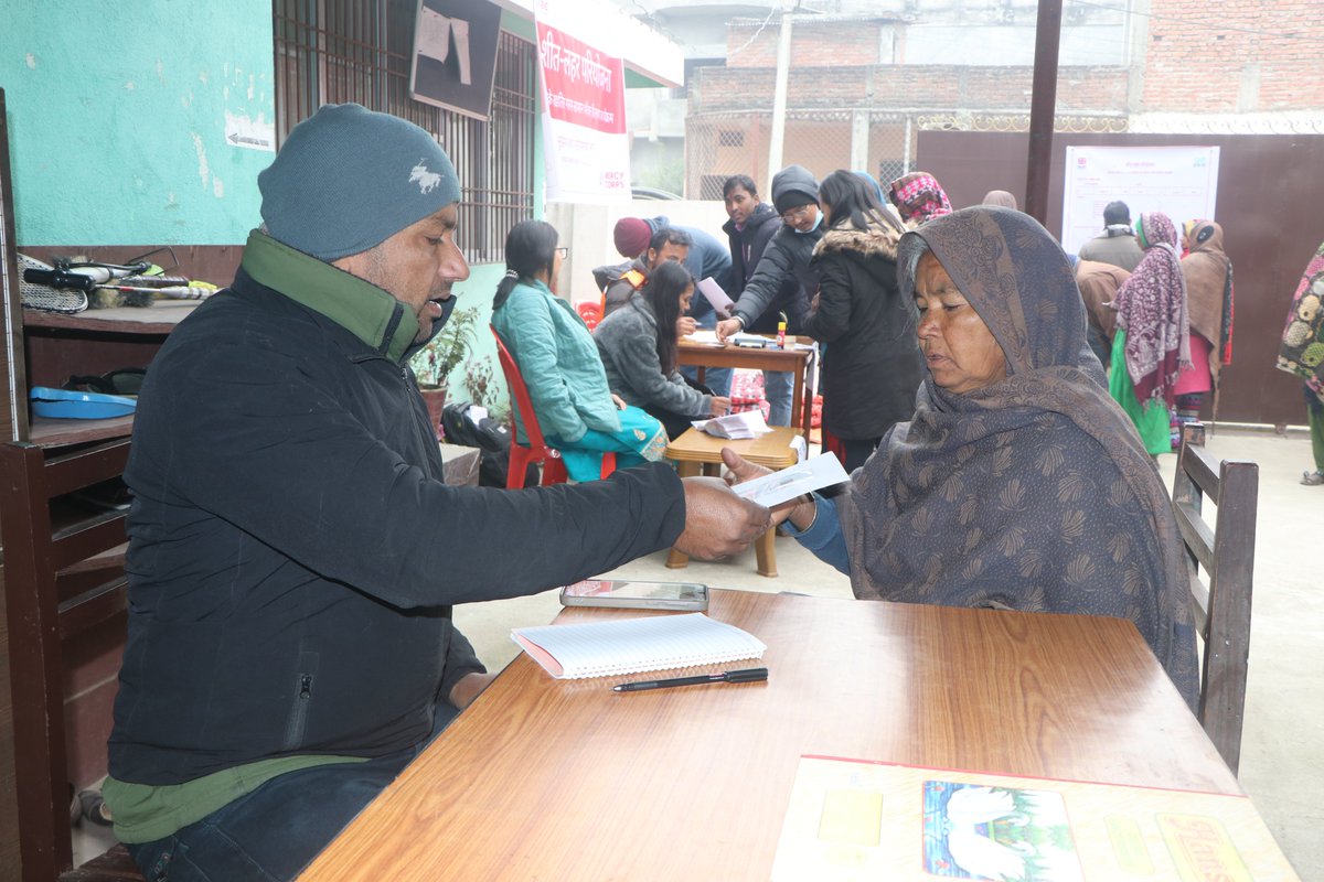 📡Update! Our member organizations are reaching the cold wave-affected communities of Terai within 4 days, primarily through Cash and Voucher Assistance (CVA). Check out some glimpses of CVA💰distribution in Rautahat and Sarlahi. PC: Mandawi and Mercy Corps Nepal #coldwave