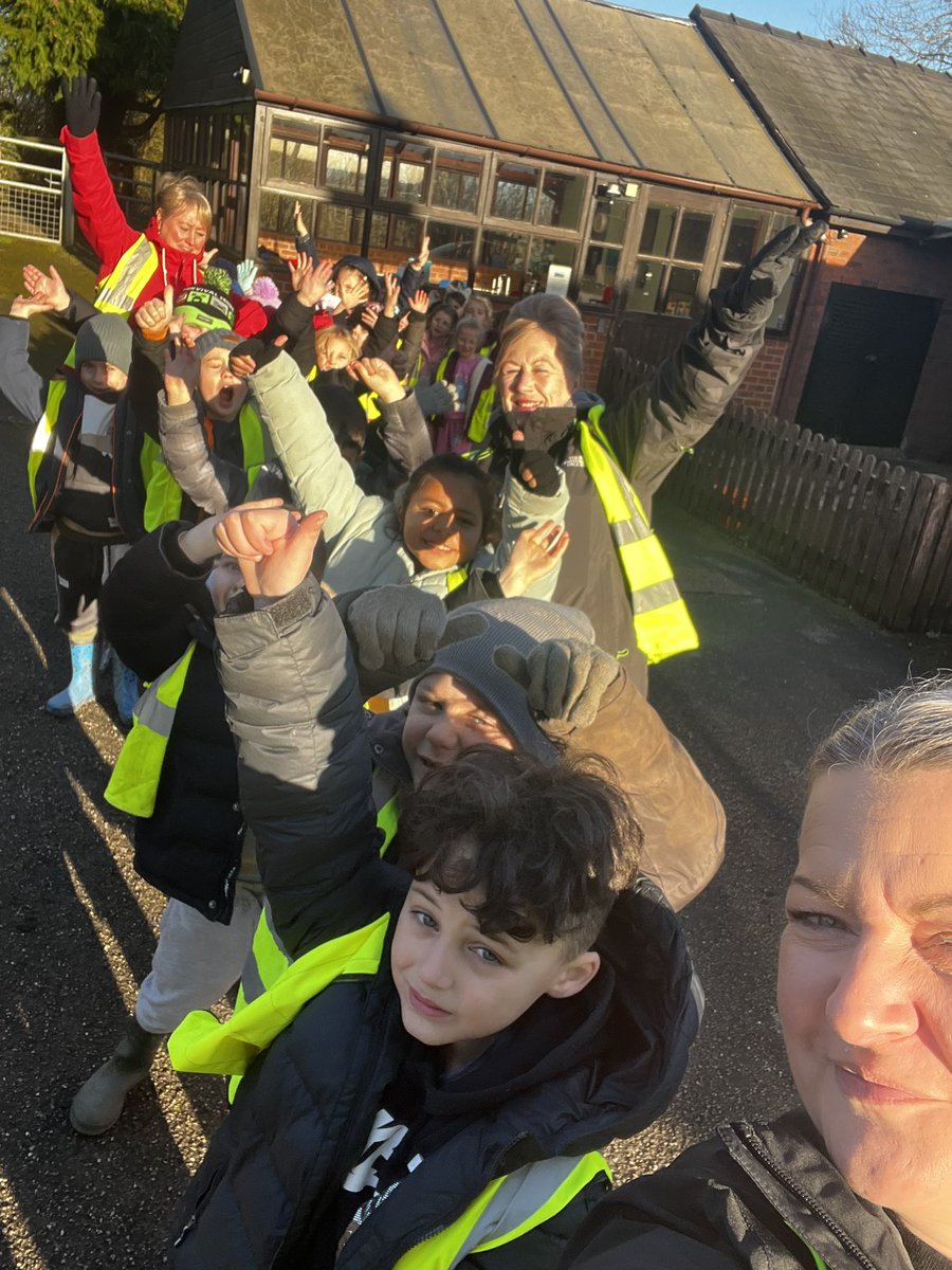 Class 2H tweet media