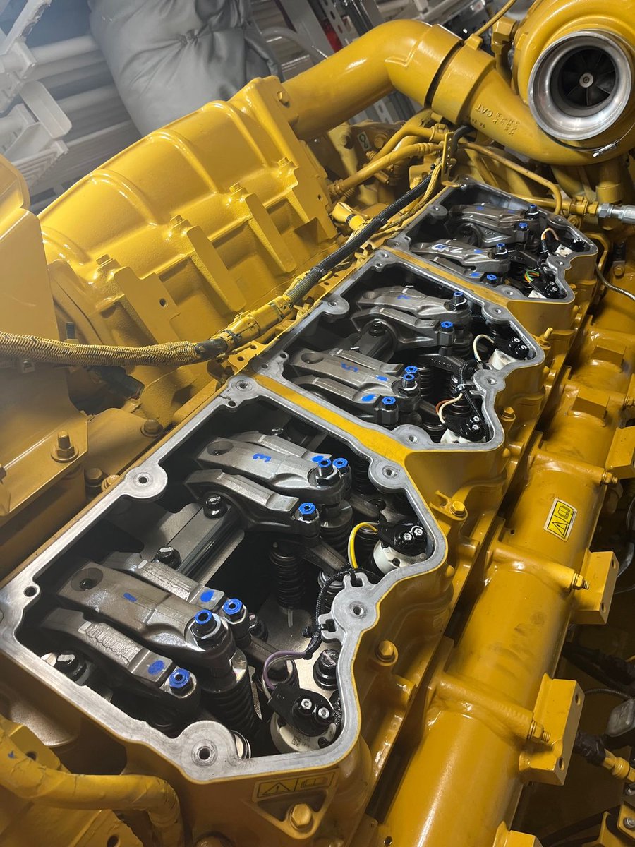 FinningNews's tweet photo. Some on the job photos ๐ธ from our #FieldEngineers whilst carrying out a top-end set up on these two Catยฎ C32 marine generators.
#Marine #Generator #CatC32 #PoweredByCat #Caterpillar #Finning #Engineering https://t.co/ZFG3ZIJwhI