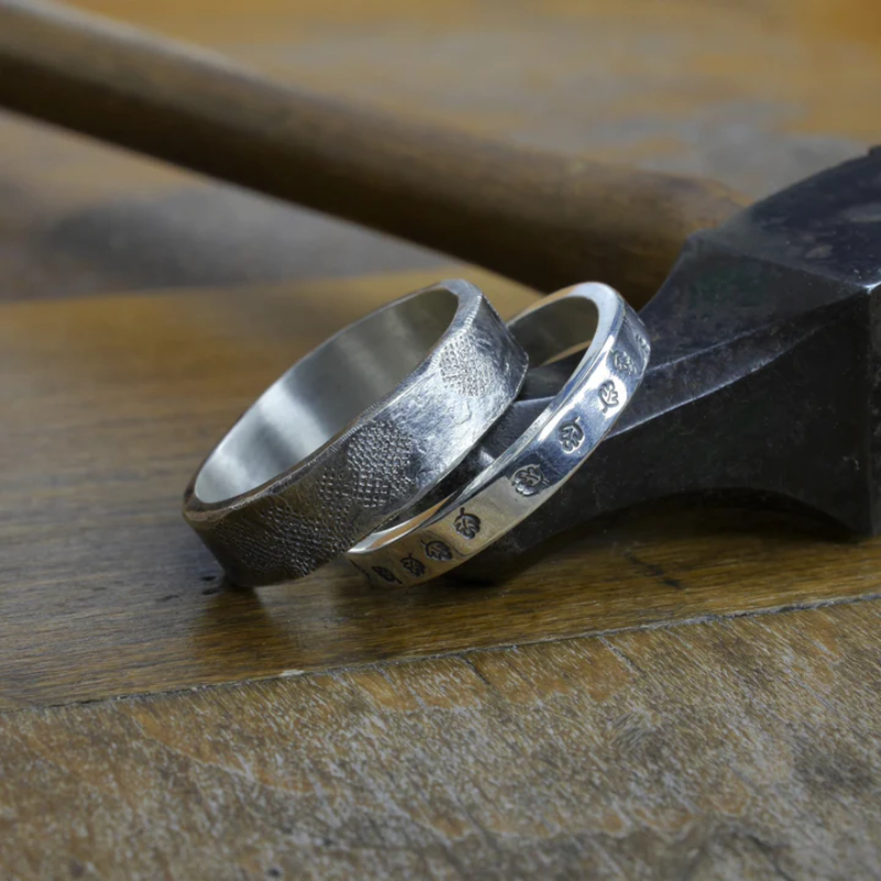 artsderbyshire's tweet image. Tomorrow!  You can spend a day in the studio in Swadlincote getting creative making stunning silver rings. 

📌Where: Sharpe’s Pottery
⏰When: 27th January 
👛 Cost: £100 per person

artsderbyshire.org.uk/whats-on/event… 
#silvercraft #silverworkshop #jewelleryworkshop #artsderbyshire