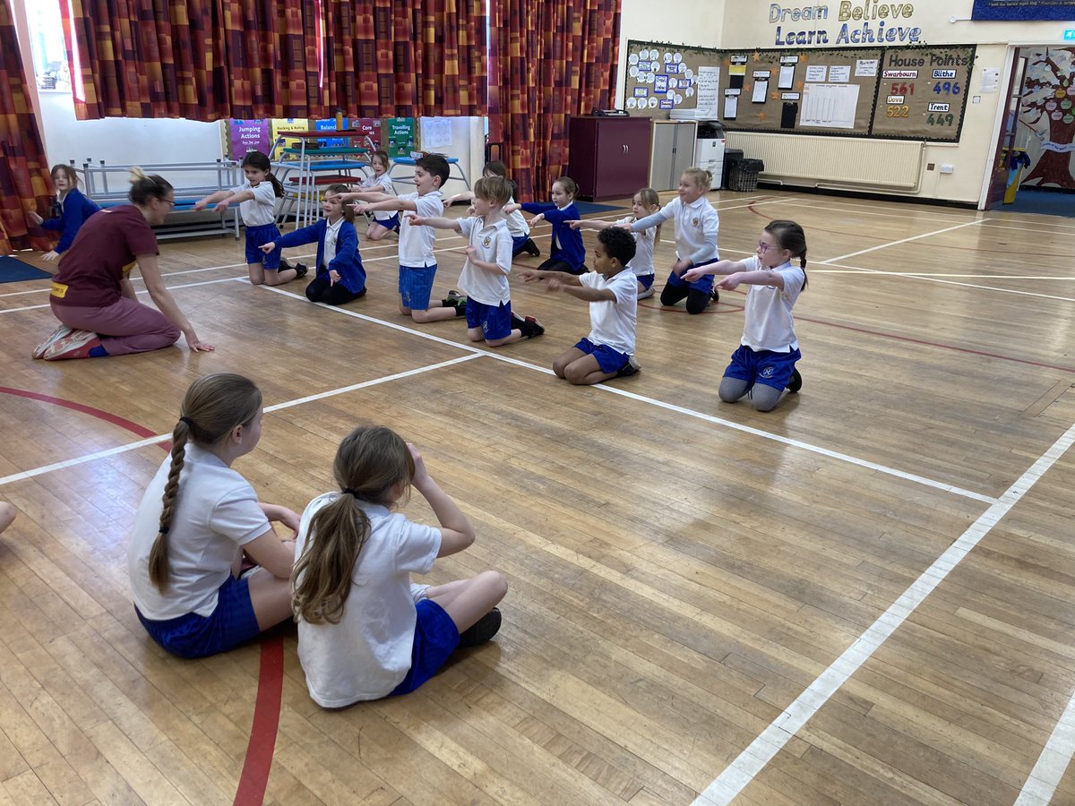 Class 3 are really enjoying dancing this morning.