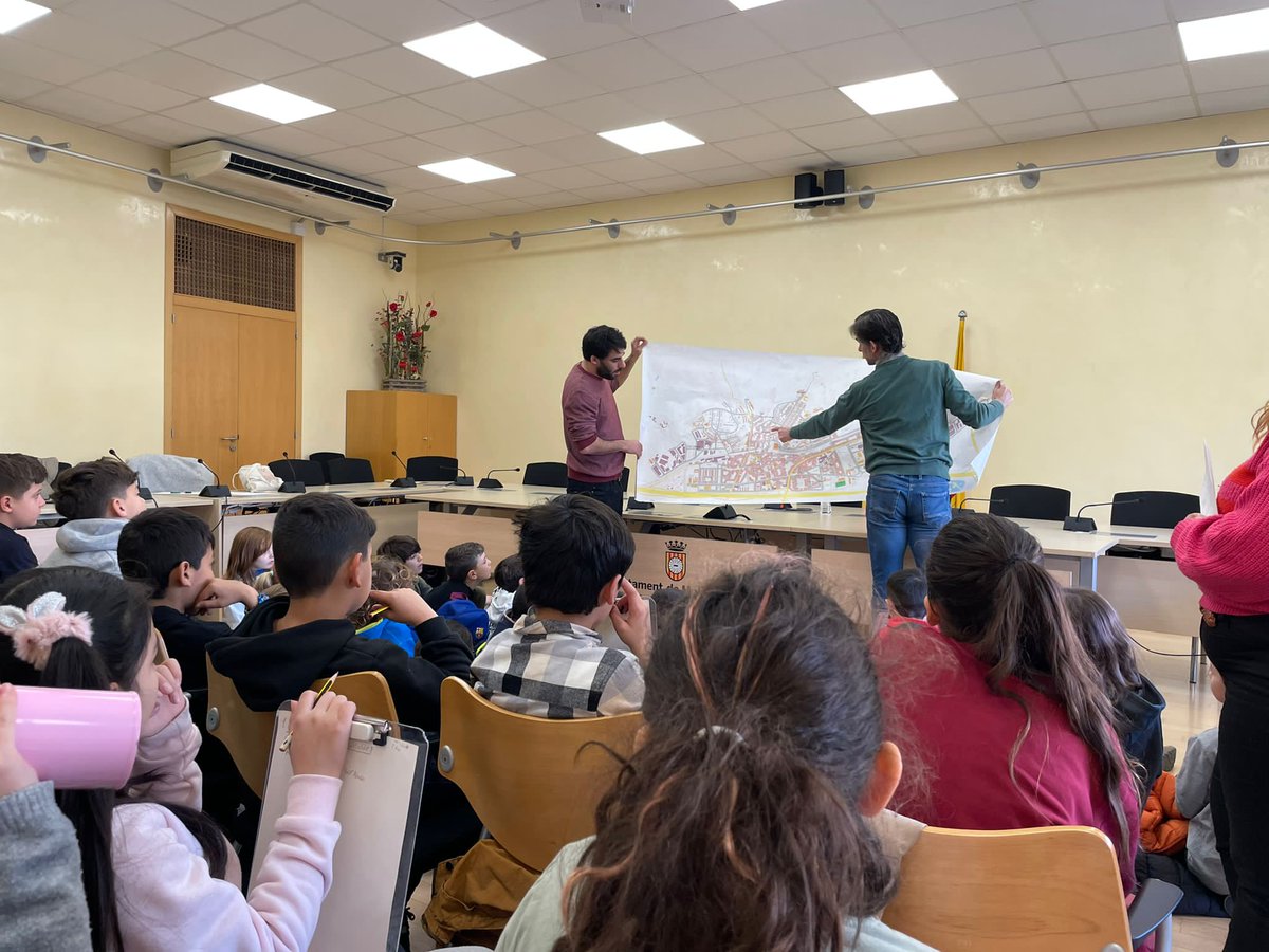 Pont de la cadena tweet media