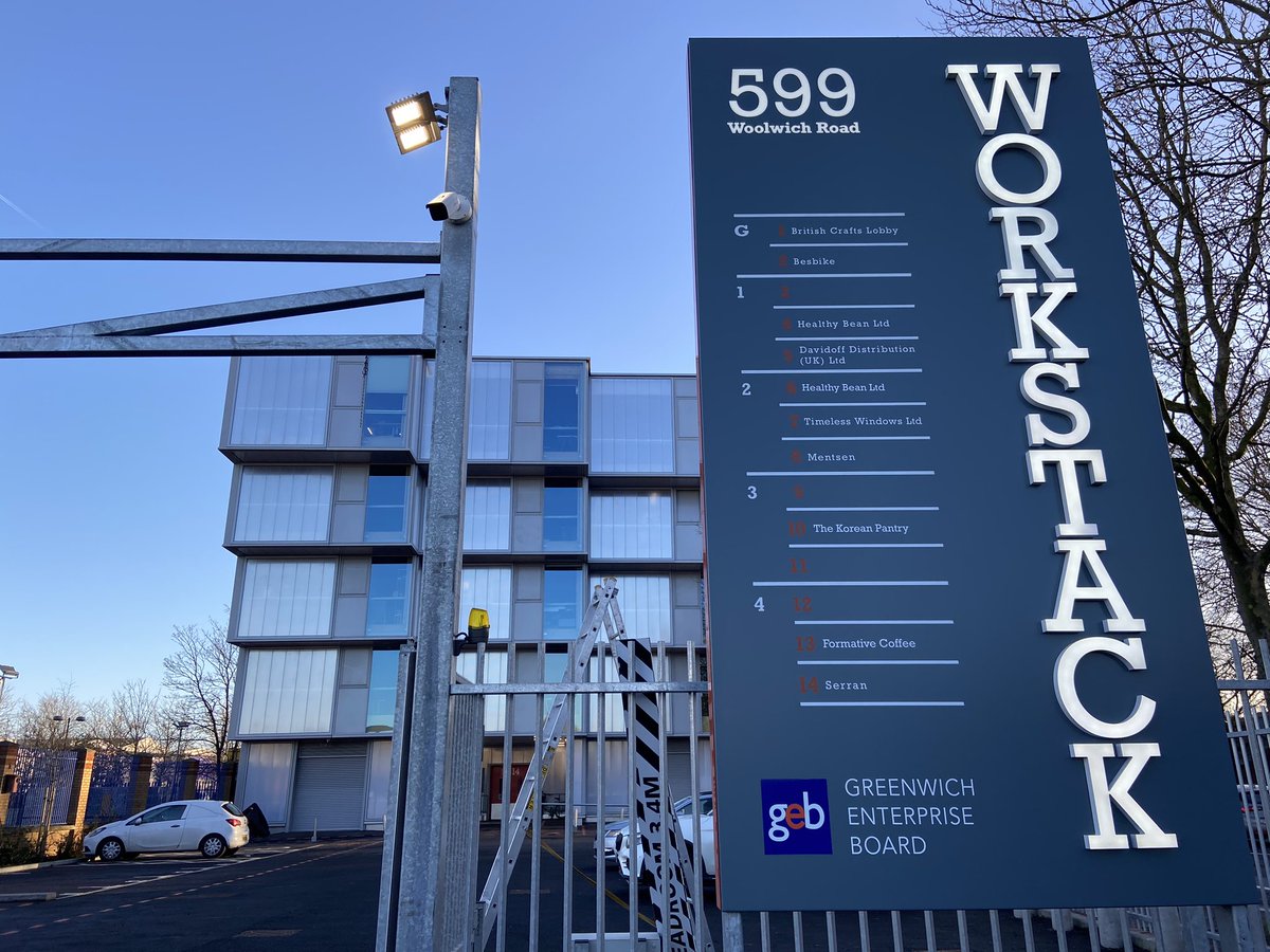 How to meet the needs of small businesses in local communities . On the WorkStack tour. Good use of timber @Royal_Greenwich @dRMMArchitects @Hawkins_Brown @MaccLav @LivUni #Charlton #Greenwich