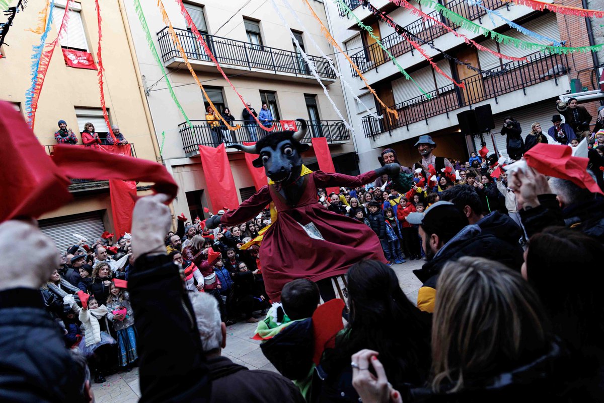 Buhos serà el cap de cartell de la festa del <a href="/BrutiBruta/">El Brut i la Bruta - Torà</a>   de Torà. La celebració arriba divendres i dissabte que ve en un any d’aniversari, en què es compleixen 30 anys de gegants al poble, amb moltes novetats, algunes d’elles dins del món geganter <a href="/AjuntamentTora/">Ajuntament Torà</a> #Solsonès