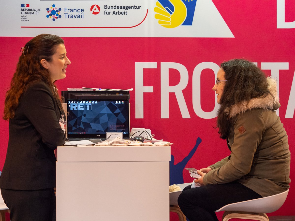 Si l’aventure transfrontalière vous intéresse RdV dans le  hall 3 au Pôle franco-allemand 🇫🇷🇩🇪. 
De nombreuses offres d’emplois 💼 et d’alternances en Allemagne, des ateliers et animations.

Bref, l’endroit parfait pour démarrer sa carrière outre-Rhin 🚀#SFEAlsace 🎉🎂🎈