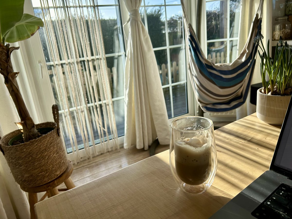 Marianne Zwagerman 💟☮️ tweet media